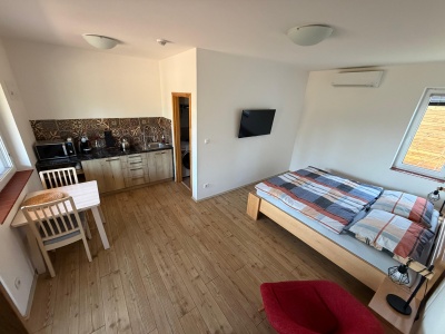 Apartmán 2, Apartmány Přítluky